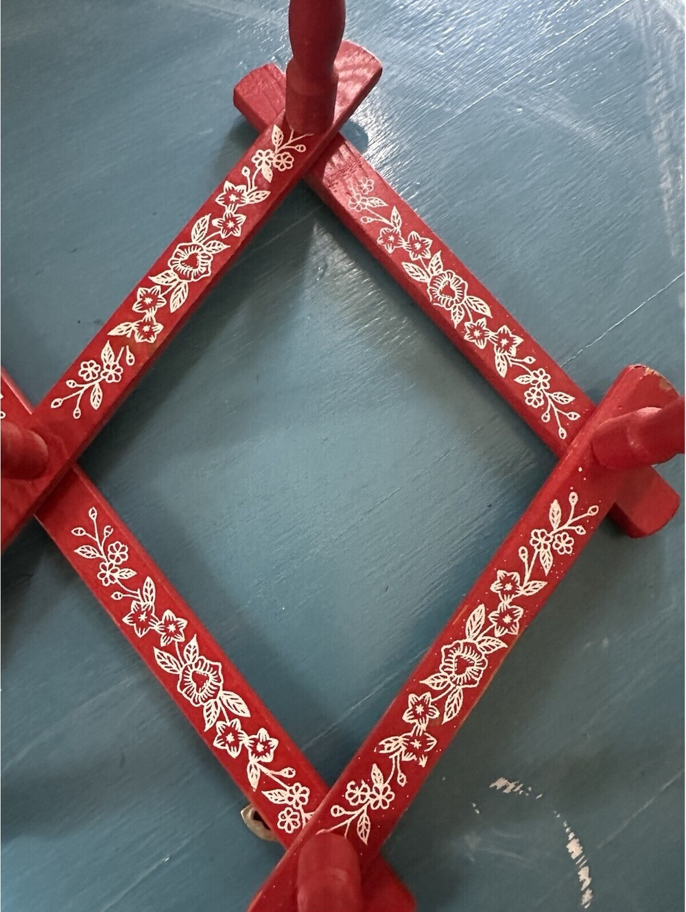 Red Vintage mid century Wooden Wall Folding Accordion Rack,Peg Hooks, Floral - Picture 5 of 9